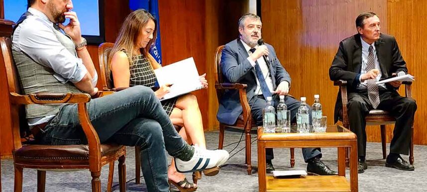 Director de Fonasa participa en inauguración de año académico de la facultad de salud de la Universidad Central
