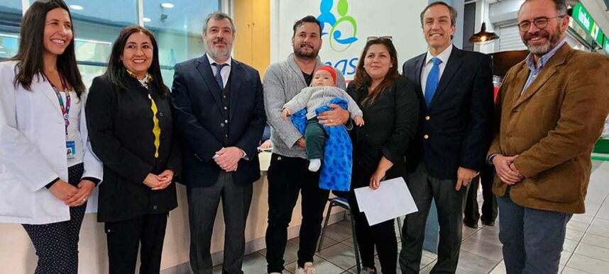 Fonasa inaugura nuevo punto de atención en Centro Médico San Joaquín de la Red de Salud UC Christus